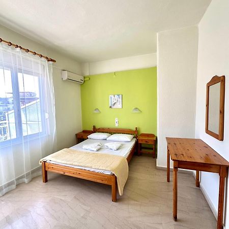 Apartments Giotis Paralía Eksteriør billede