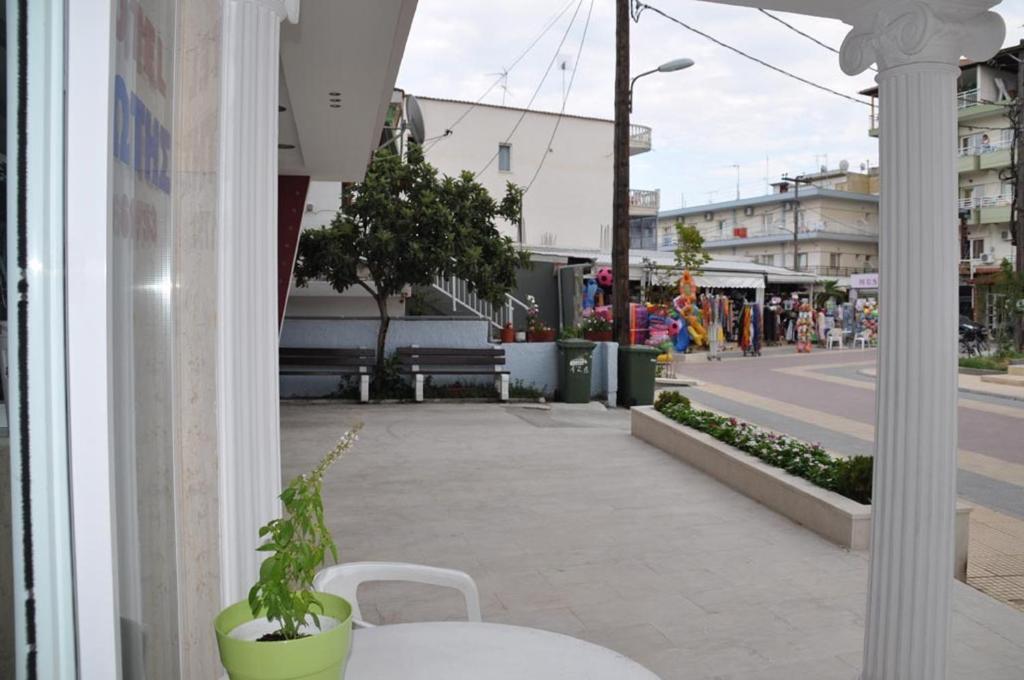 Apartments Giotis Paralía Eksteriør billede